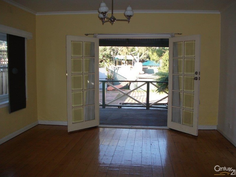 36 East Concourse, Beaumaris VIC 3193