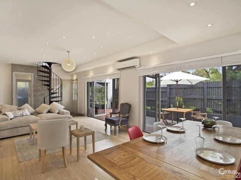 34  Holding Street, Beaumaris VIC 3193