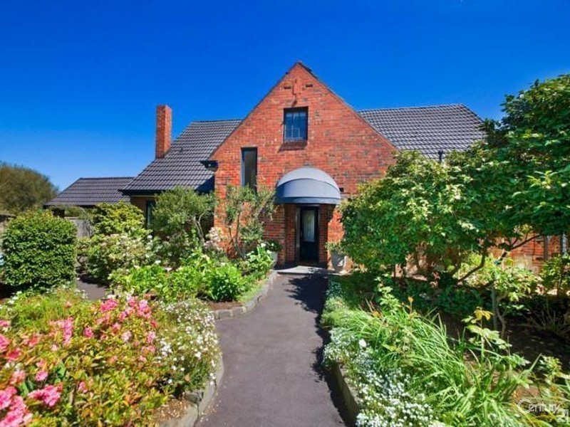 415-416 Beach Road, Beaumaris VIC 3193