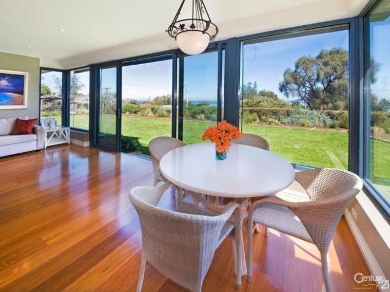 415-416 Beach Road, Beaumaris VIC 3193