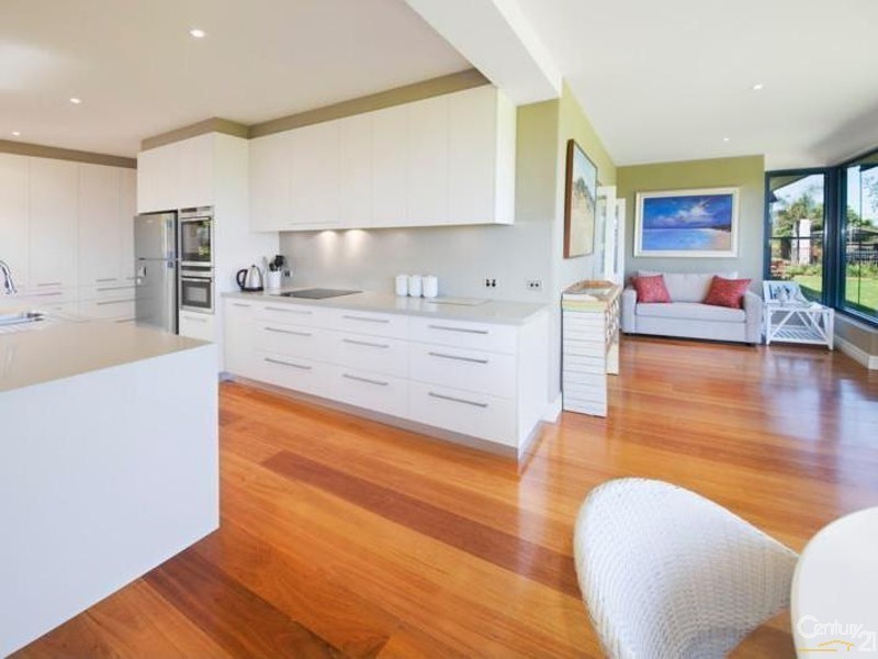 415-416 Beach Road, Beaumaris VIC 3193