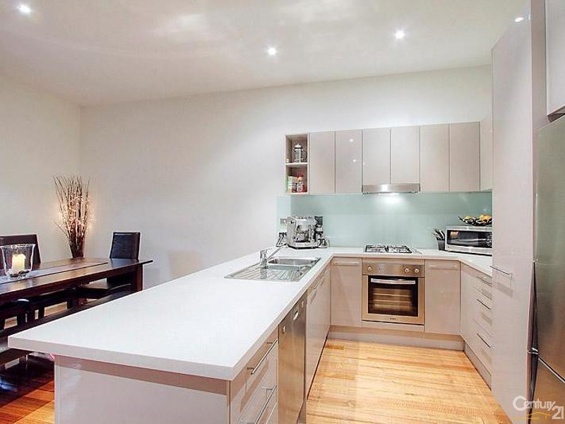 16/9 Manikato Avenue, Mordialloc VIC 3195