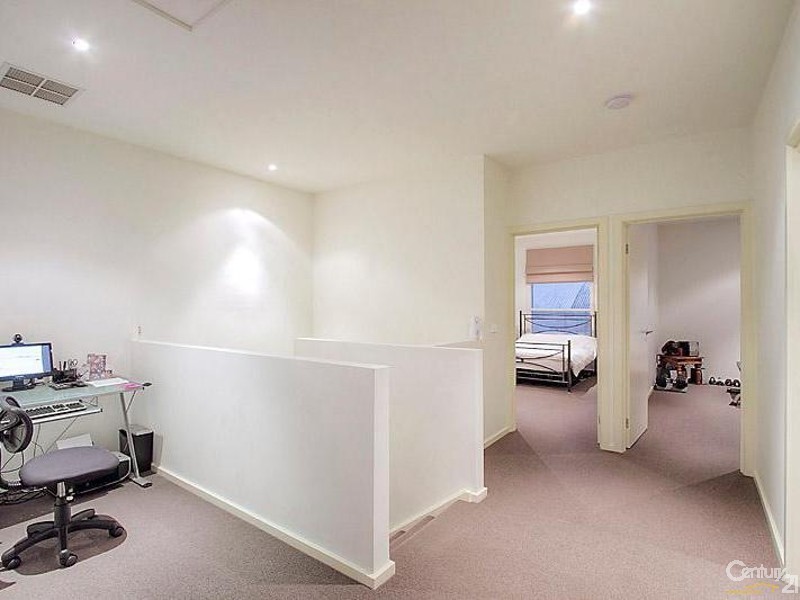 16/9 Manikato Avenue, Mordialloc VIC 3195