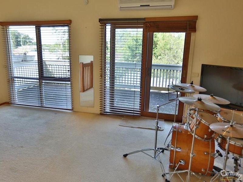 24 Biarritz Avenue, Beaumaris VIC 3193