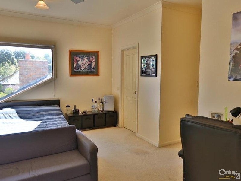 24 Biarritz Avenue, Beaumaris VIC 3193