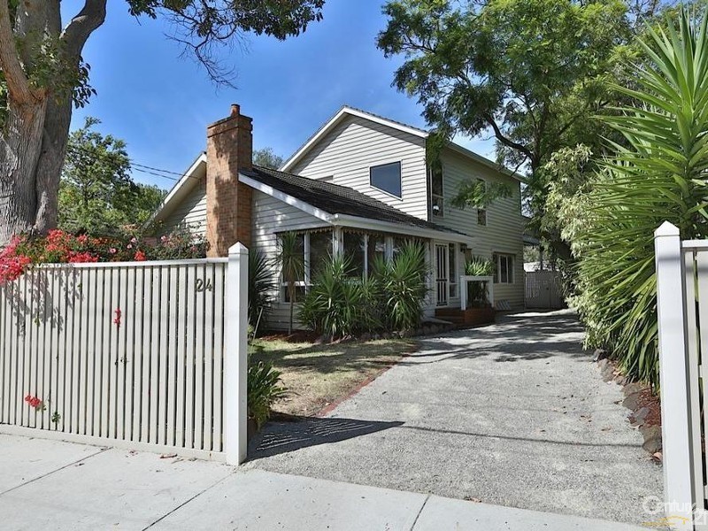 24 Biarritz Avenue, Beaumaris VIC 3193
