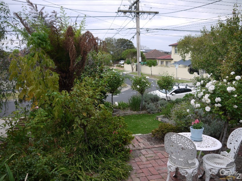 37 Davey Street, Parkdale VIC 3195