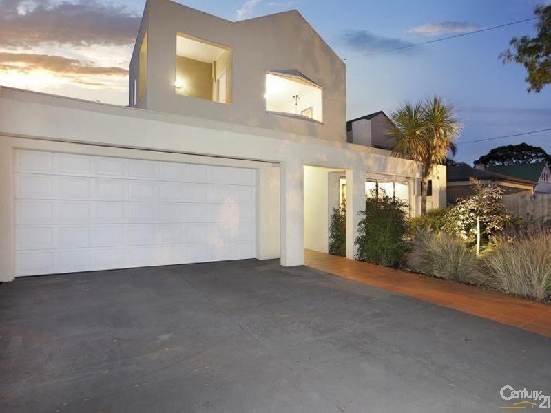 23 Charman Road, Beaumaris VIC 3193