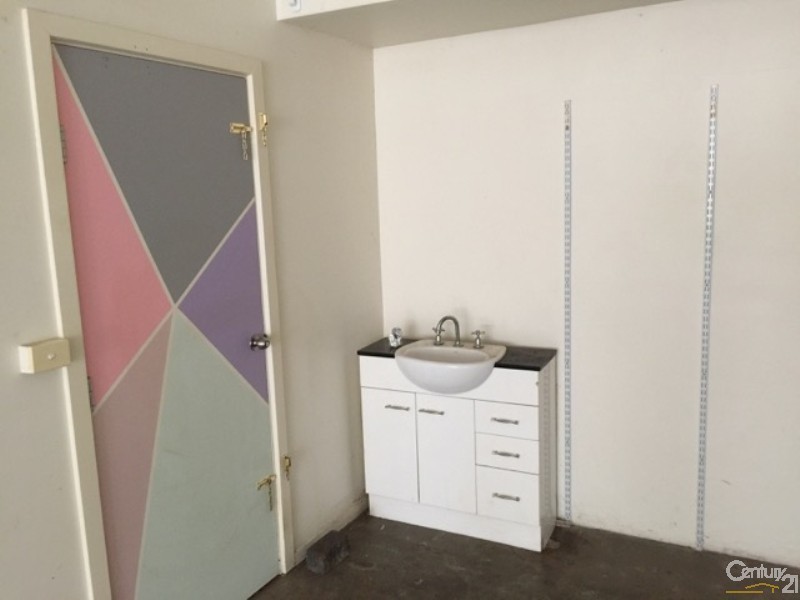 6 Fairway Street,, Frankston VIC 3199