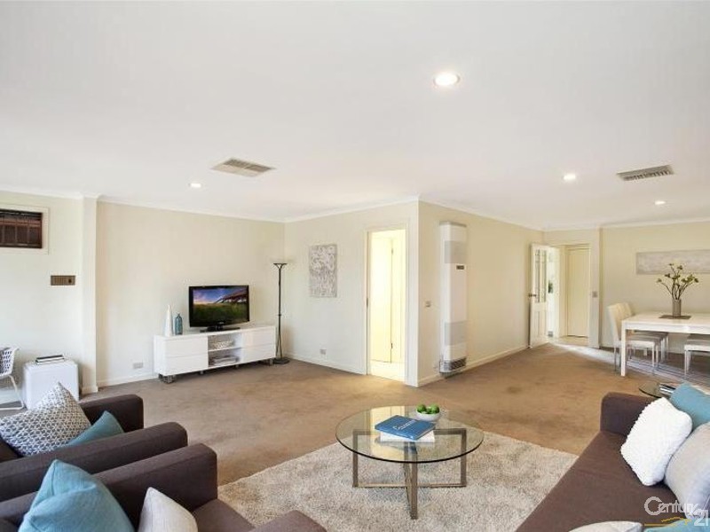 12 Campbell Grove, Dingley Village VIC 3172