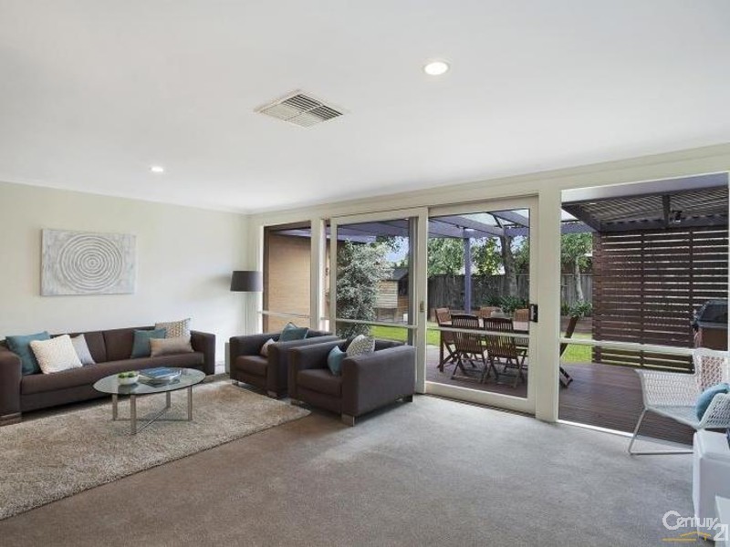 12 Campbell Grove, Dingley Village VIC 3172