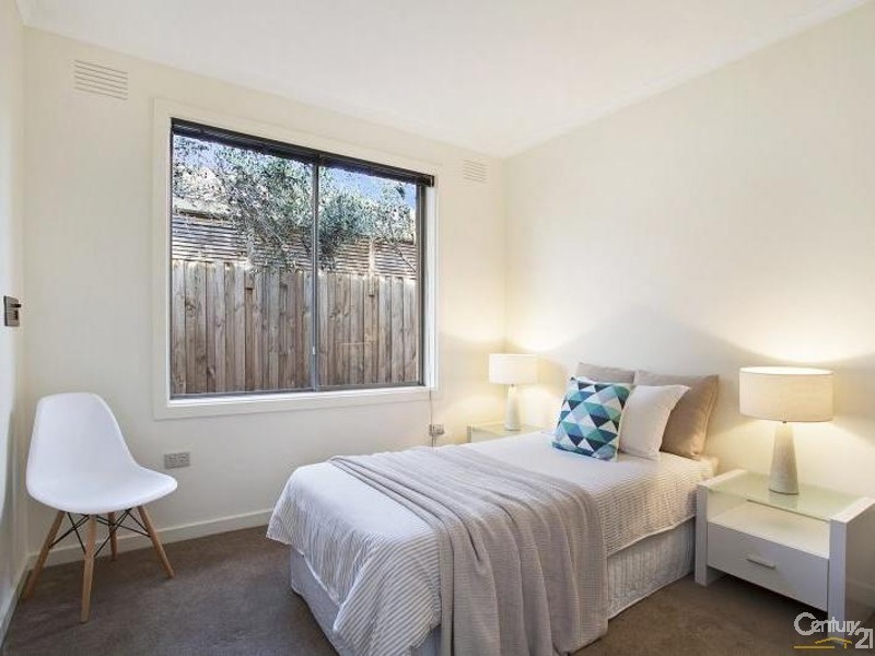 12 Campbell Grove, Dingley Village VIC 3172