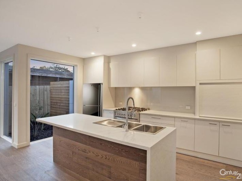 2/15  McGregor Avenue, Black Rock VIC 3193