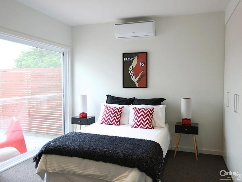 2/15  McGregor Avenue, Black Rock VIC 3193