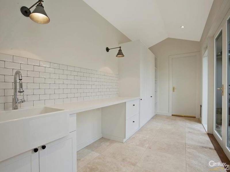 401 Beach Road, Beaumaris VIC 3193