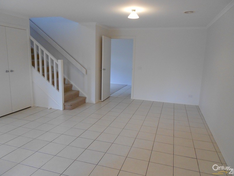 12 Harry Court, Dingley Village VIC 3172