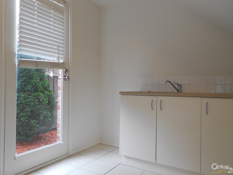 12 Harry Court, Dingley Village VIC 3172