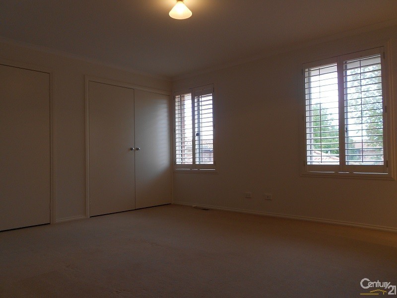 12 Harry Court, Dingley Village VIC 3172