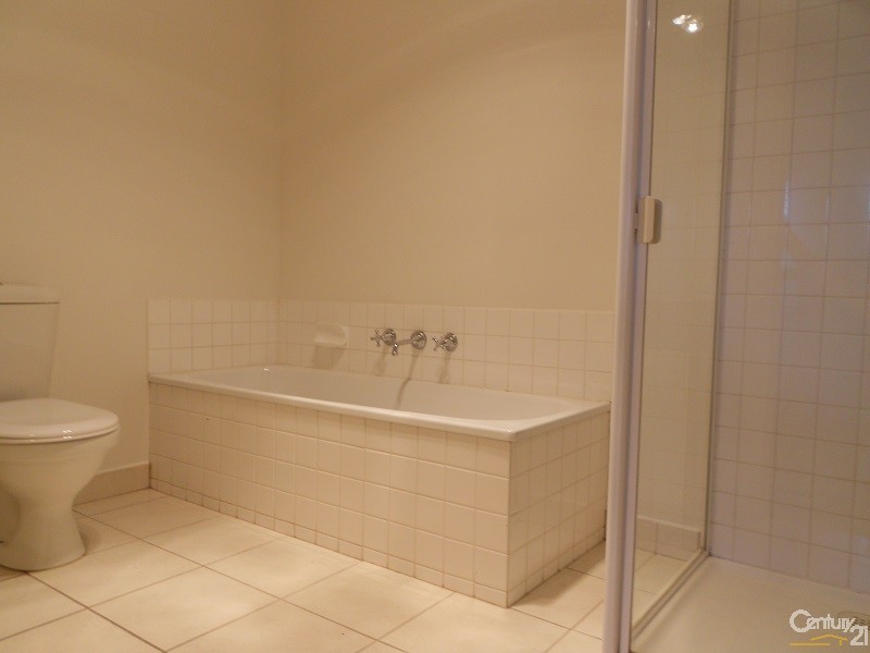 12 Harry Court, Dingley Village VIC 3172