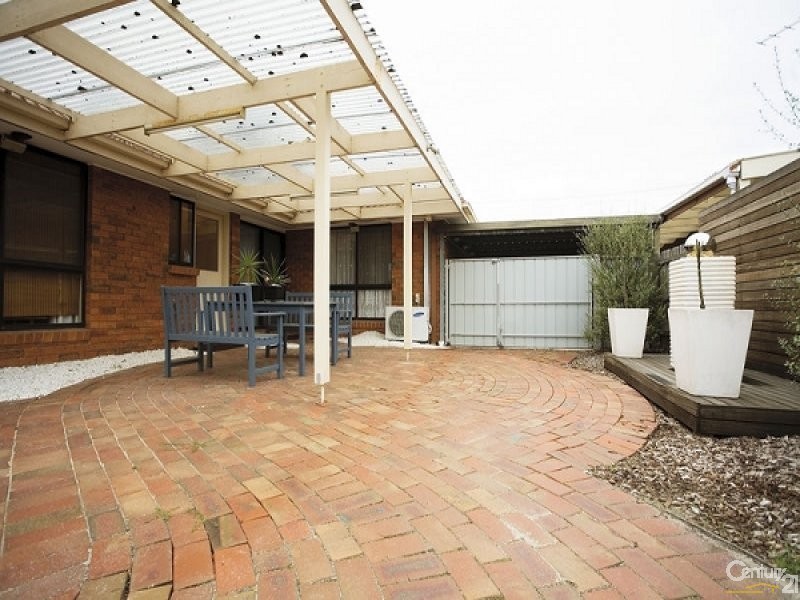 10 Sandleford Place, Dingley Village VIC 3172
