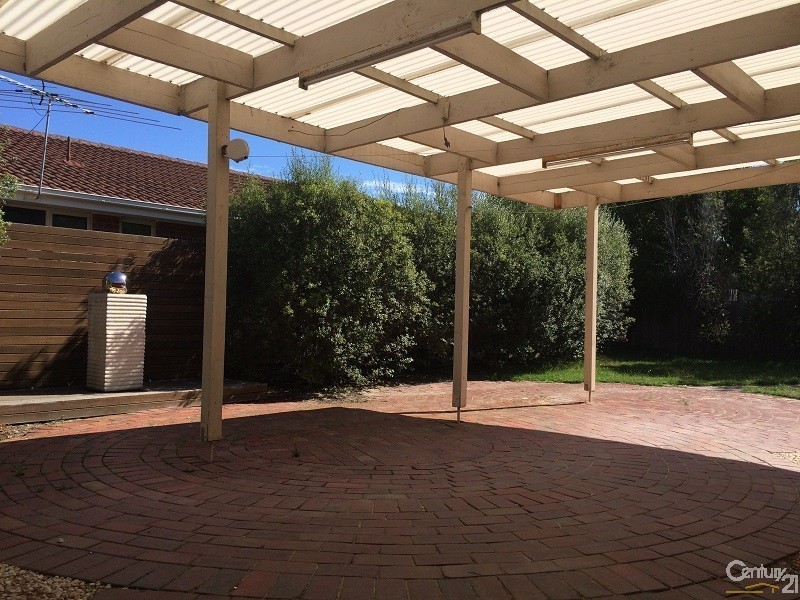 10 Sandleford Place, Dingley Village VIC 3172