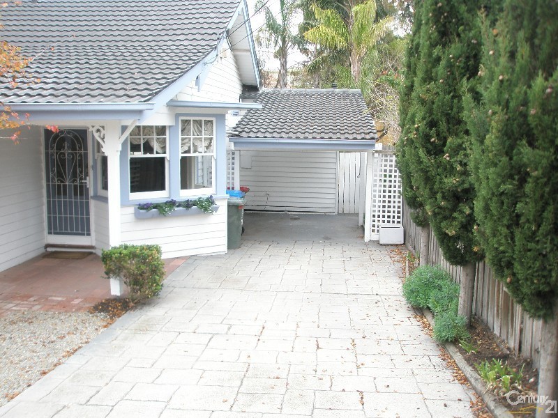 18 Surf Avenue, Beaumaris VIC 3193