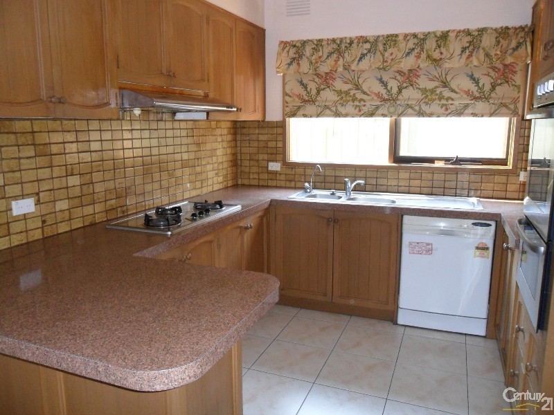 2 Kimber Court, Dingley Village VIC 3172