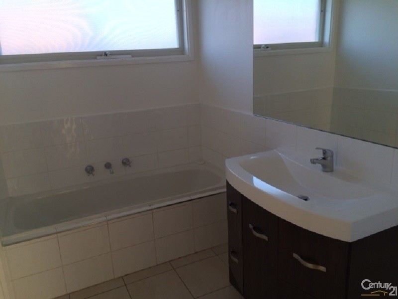 2 Tambo Court, Dingley Village VIC 3172