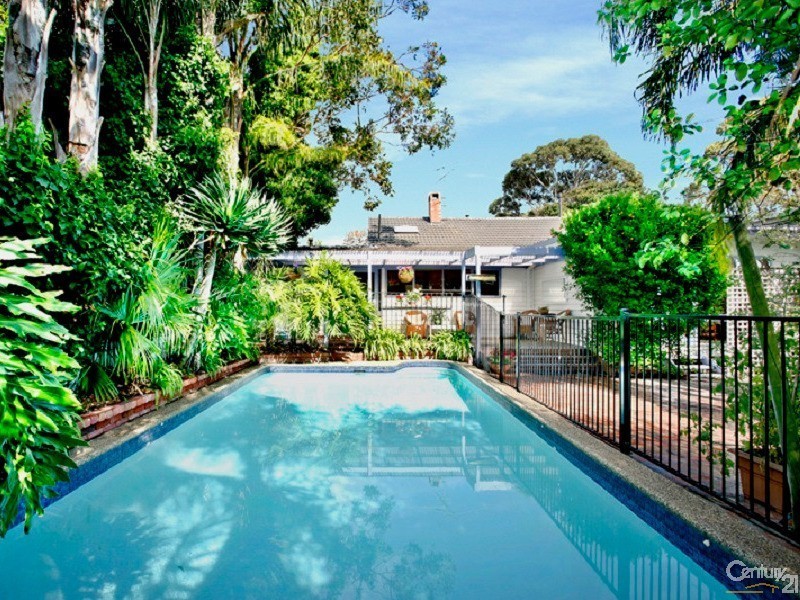 18 Surf Avenue, Beaumaris VIC 3193