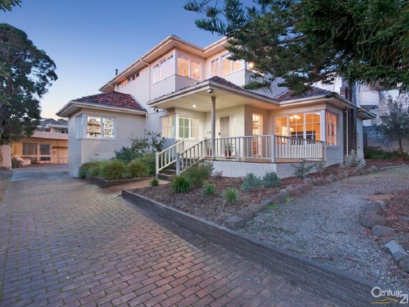 17 Hilton Street, Beaumaris VIC 3193