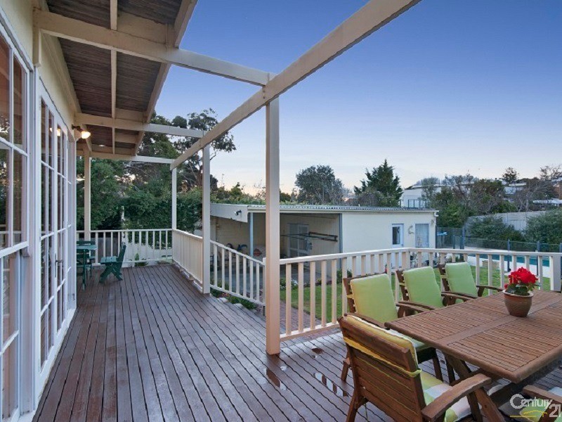17 Hilton Street, Beaumaris VIC 3193