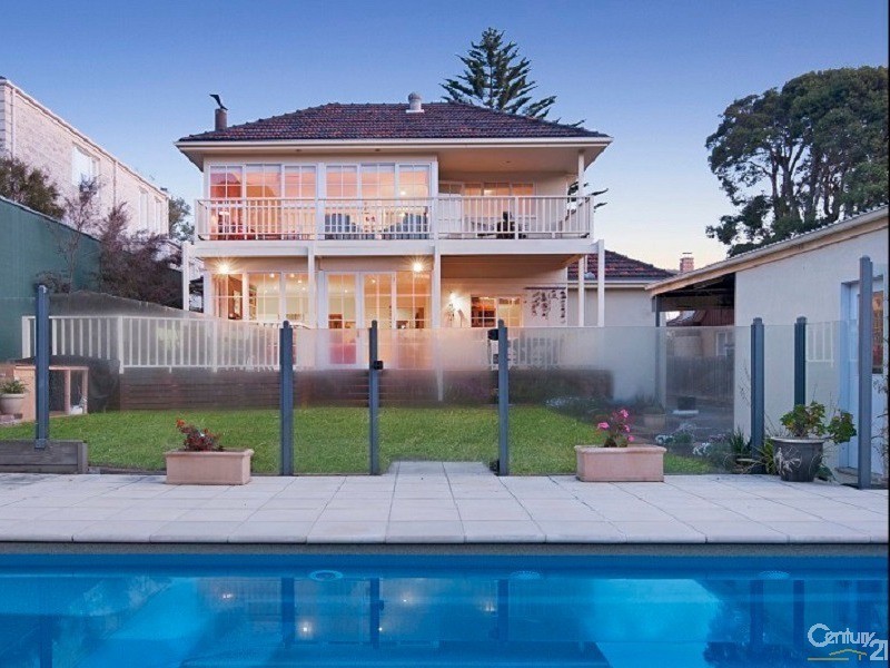 17 Hilton Street, Beaumaris VIC 3193