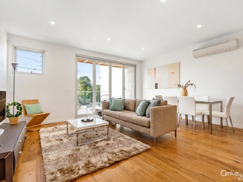 10/18 Barrett Street, Cheltenham VIC 3192