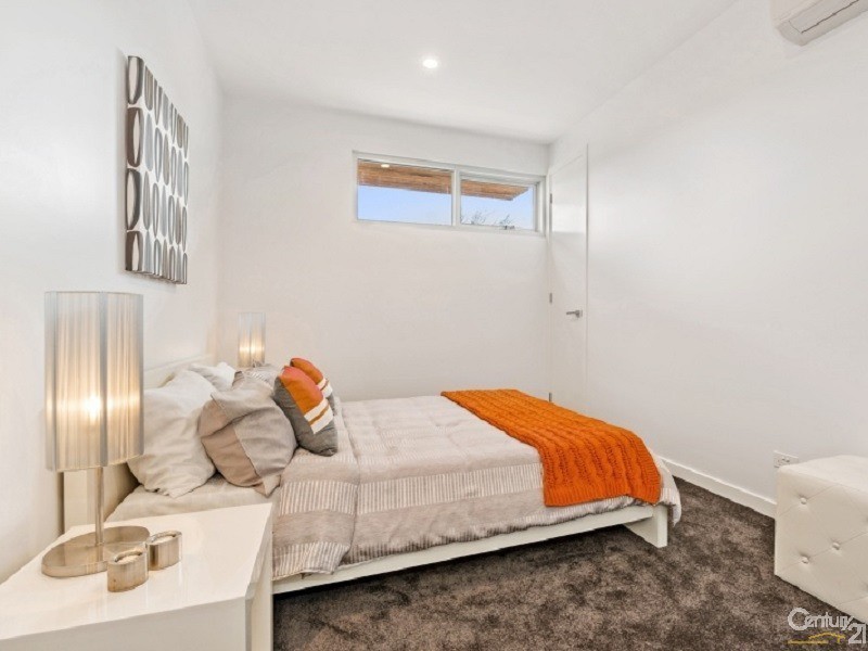 10/18 Barrett Street, Cheltenham VIC 3192