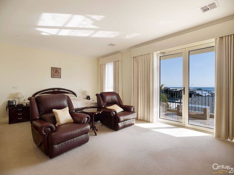 44 Ebden Avenue, Black Rock VIC 3193