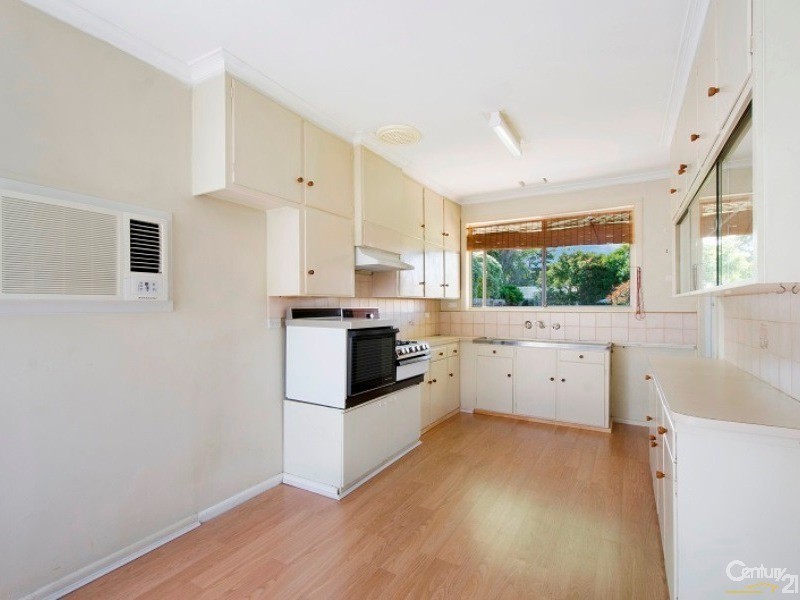 5 Harley St, Dingley Village VIC 3172