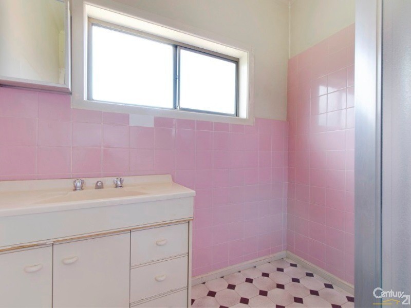 5 Harley St, Dingley Village VIC 3172