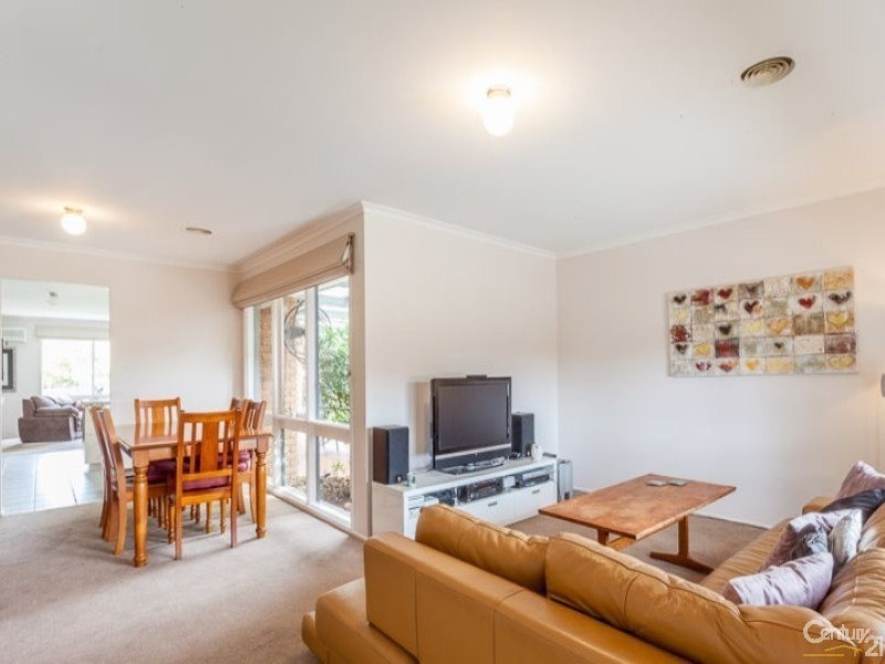 7 Mitre Crescent, Berwick VIC 3806