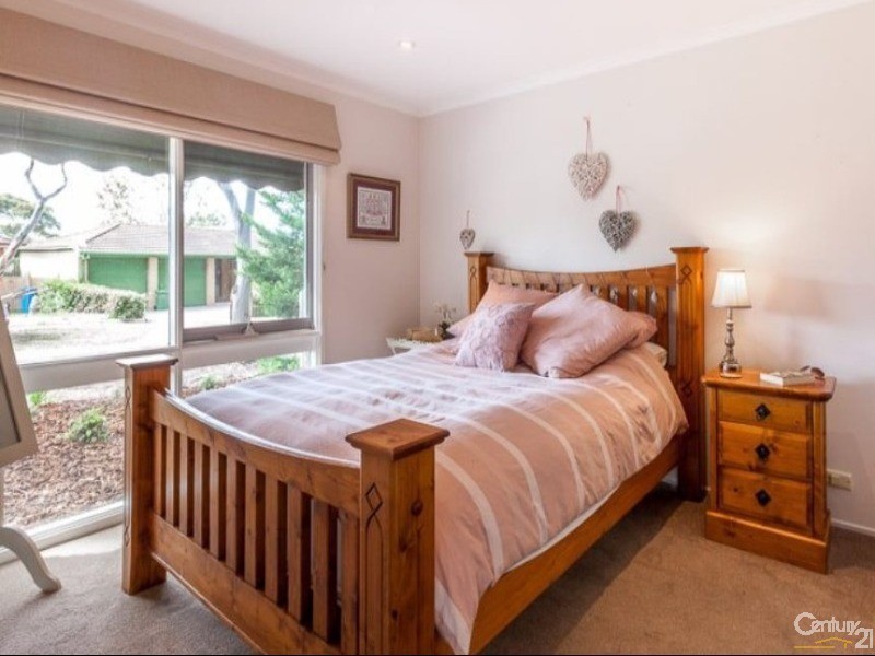 7 Mitre Crescent, Berwick VIC 3806