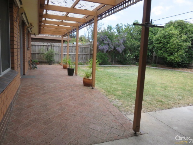 14 Allnutt Parade, Cheltenham VIC 3192