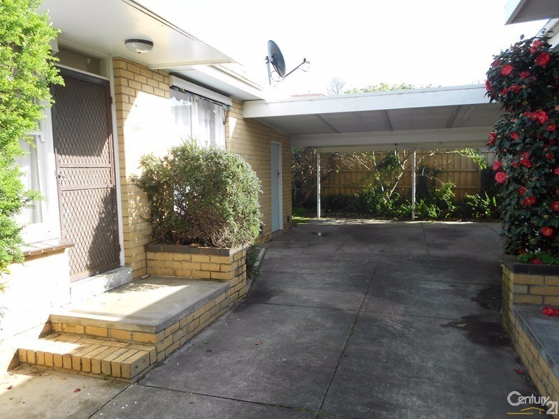 2/1 Peter Ave, Parkdale VIC 3195