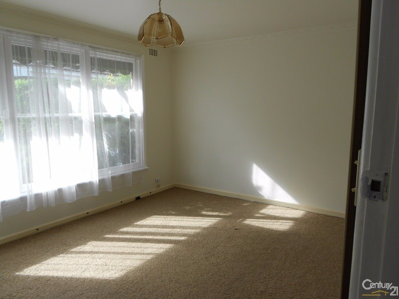 2/1 Peter Ave, Parkdale VIC 3195