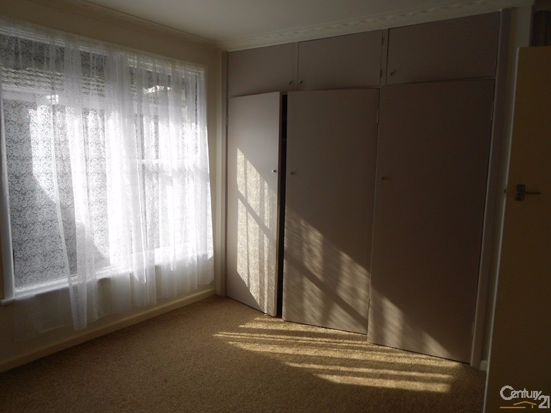 2/1 Peter Ave, Parkdale VIC 3195