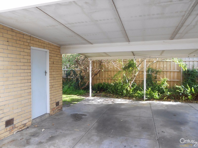 2/1 Peter Ave, Parkdale VIC 3195