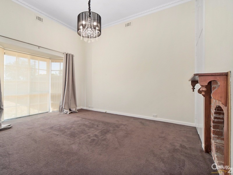 210 Station Street, Edithvale VIC 3196
