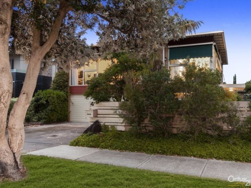 1/4 Seaview Crescent, Black Rock VIC 3193