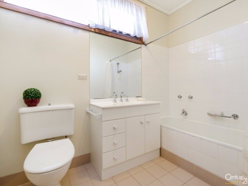 1/4 Seaview Crescent, Black Rock VIC 3193