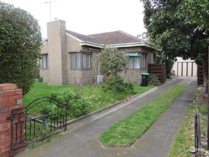 24 McLeod Road, Patterson Lakes VIC 3197