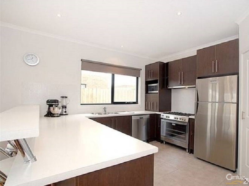 15 Wetland Drive, Patterson Lakes VIC 3197