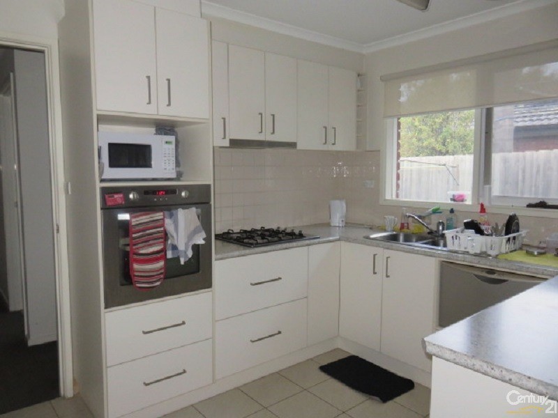 2/34-36 Howard Road, Dingley Village VIC 3172